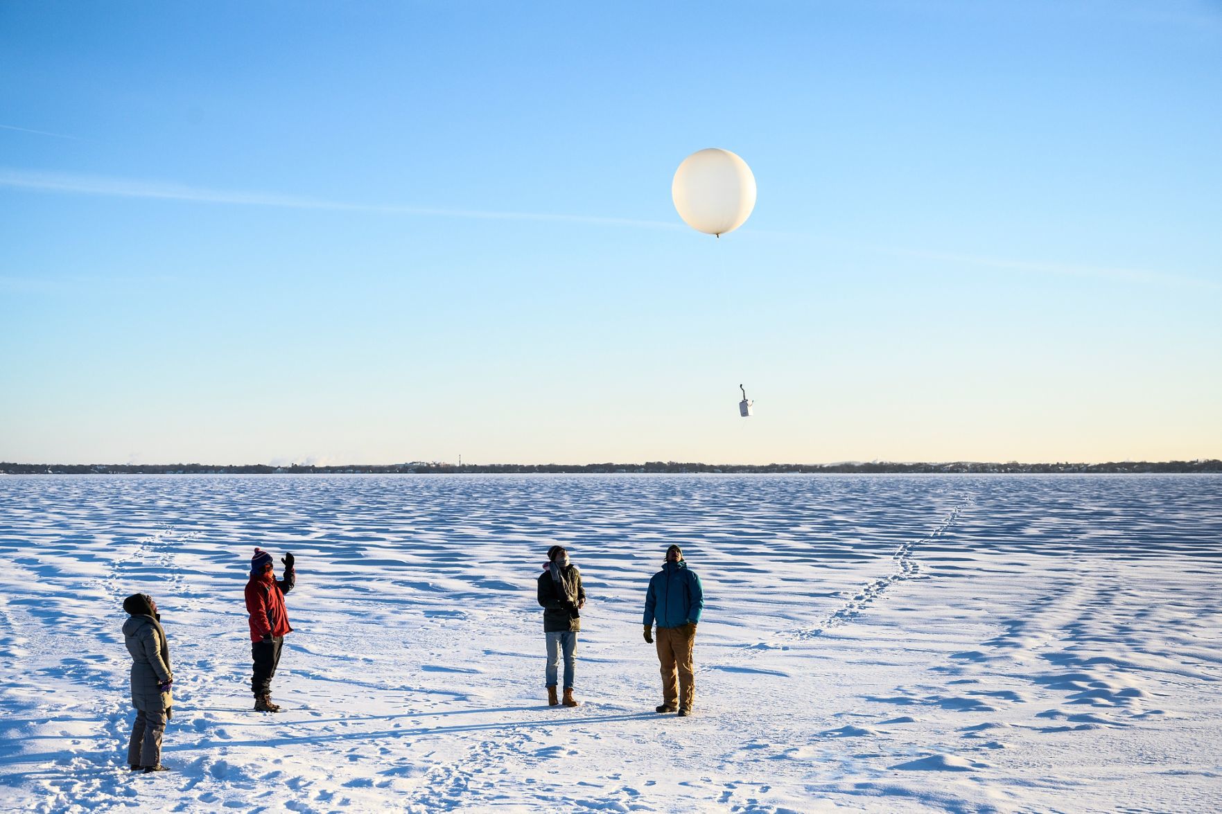 Weather balloon transmits data